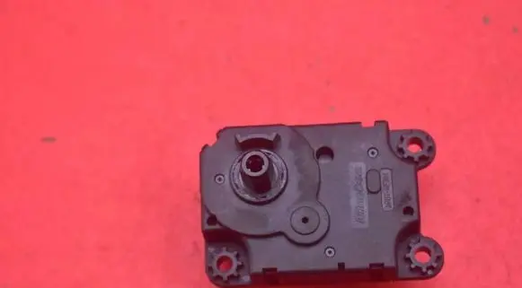 Citroen C4 Cactus Air flap motor/actuator Z5509001