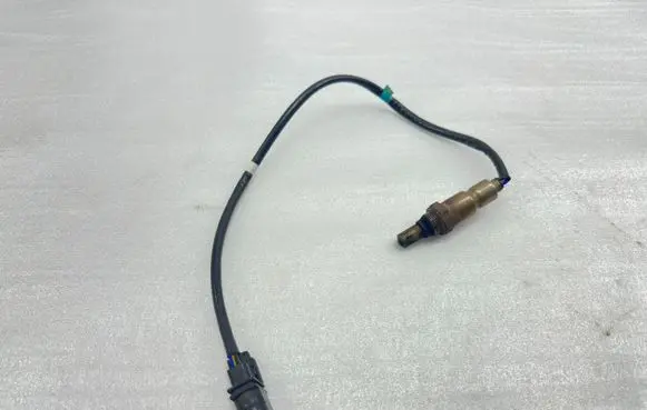 Volkswagen Tiguan Lambda probe sensor 04L906262