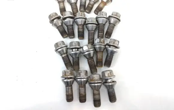 Nuts/bolts