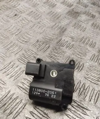 Toyota Corolla Verso AR10 Air flap motor/actuator 1138002051