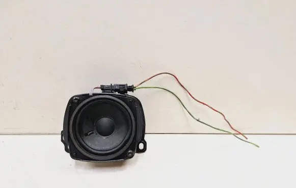 Audi A8 S8 D3 4E Front door speaker 4E0035411P 280380002 373071002