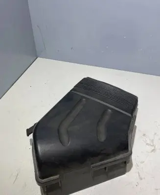Audi A4 S4 B6 8E 8H Air intake duct part 8E0129617D