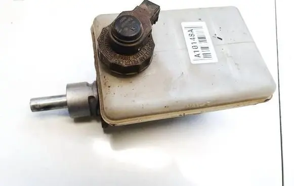 Master brake cylinder