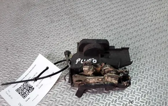 Fiat Punto (188) Front door lock