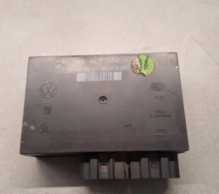 Audi A3 S3 8L Comfort/convenience module 1C0962258D 5ZA00795500