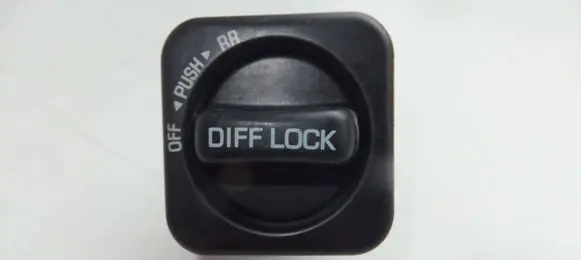 Toyota Land Cruiser (J100) Differential lock switch 