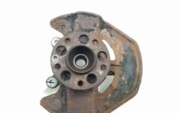 Mercedes-Benz B W245 Front wheel hub A1693300620