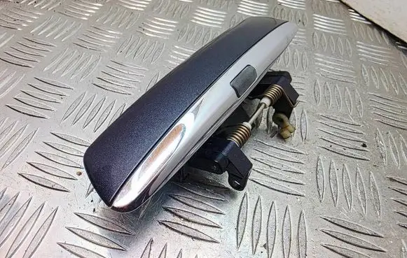 Audi A8 S8 D3 4E Front door exterior handle 