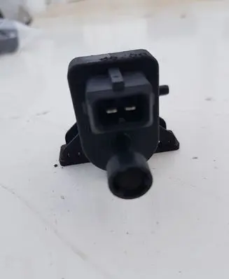 Nissan X-Trail T31 Turbo solenoid valve 8200762597