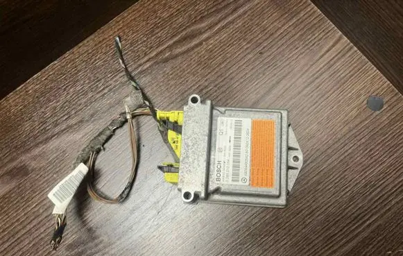 Mercedes-Benz Vito Viano W639 Airbag control unit/module A9064460542