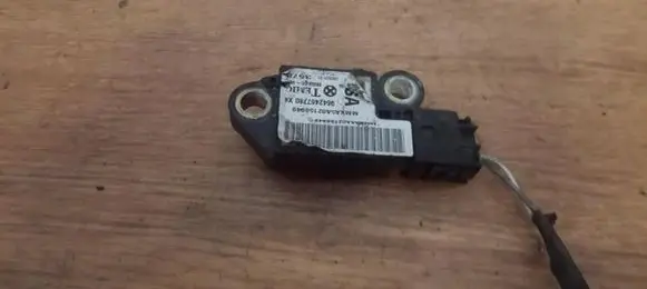 Citroen C5 Airbag deployment crash/impact sensor 9642467780 mr8a4