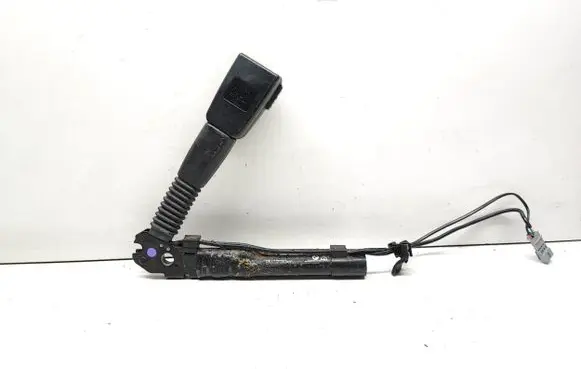 BMW 1 E82 E88 Front seatbelt buckle 7213564