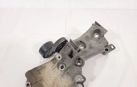 Dacia Sandero II Generator/alternator bracket 8200669494