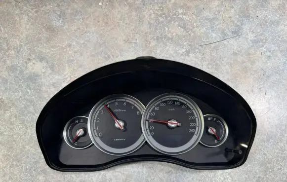 Subaru Outback Speedometer (instrument cluster) 85012AG130 0257012 0702011015300