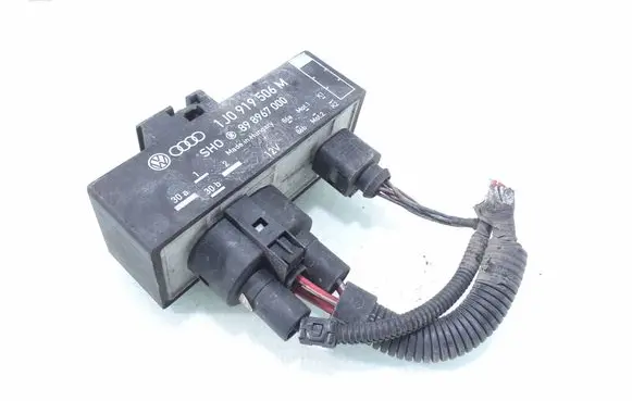 Skoda Fabia Mk1 (6Y) Coolant fan relay 1j0919506m 898967000