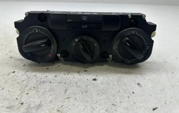 Volkswagen Caddy Climate control unit