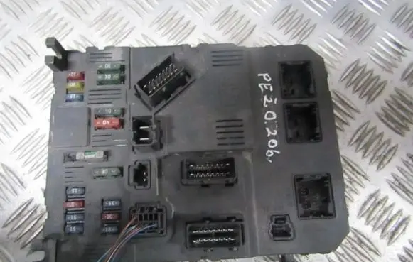 Peugeot 206 Fuse box set