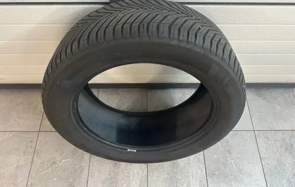Volkswagen Amarok R20 summer tire 