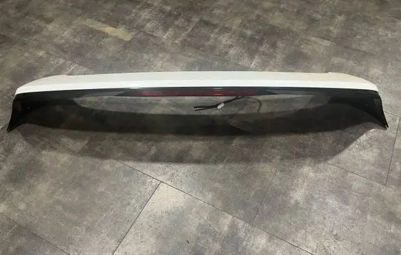 Hyundai Santa Fe Tailgate/trunk spoiler 87210S1000
