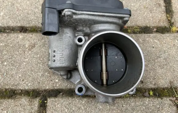 Audi Q5 SQ5 Throttle valve 06F133062Q
