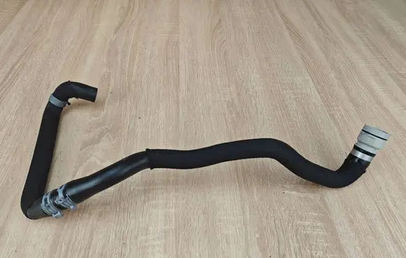 Audi A6 S6 C7 4G Engine coolant pipe/hose 4G0122293B