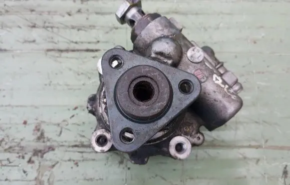 Audi A6 S6 C5 4B Power steering pump 4B0145156 3444991110