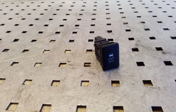 Traction control (ASR) switch