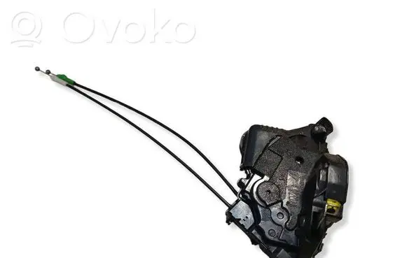 Toyota Yaris Front door lock
