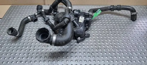 Mercedes-Benz C W205 Thermostat housing A2642001501 A2642001201 A2055017700