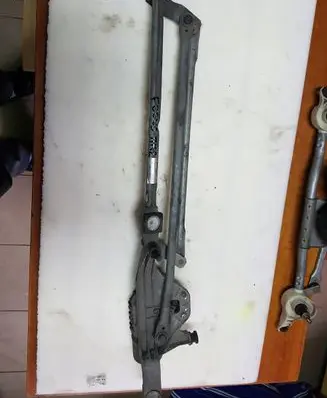Ford Focus Front wiper linkage and motor