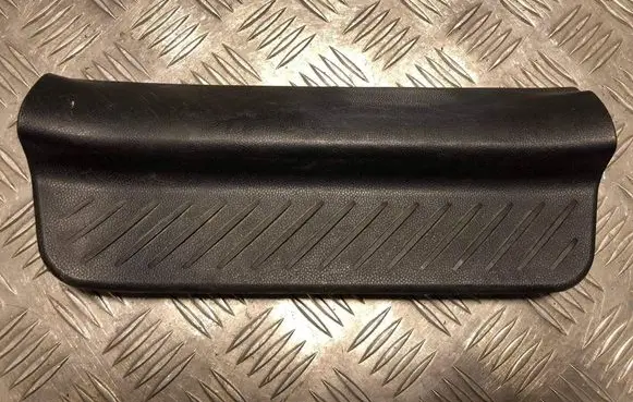 Mazda 3 I Rear sill trim cover BP4K68740 BP4K68