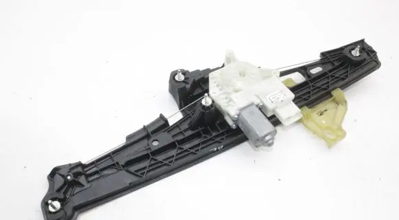 Renault Captur II Front door electric window regulator 807215326R