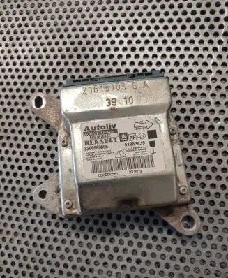 Renault Trafic II (X83) Airbag control unit/module 8200969856