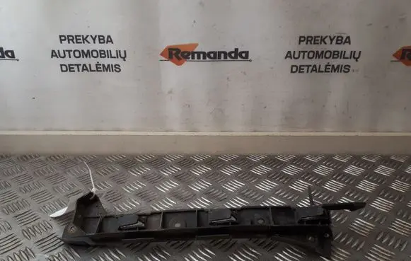 Porsche Cayenne (9PA) Front bumper mounting bracket L5807183L