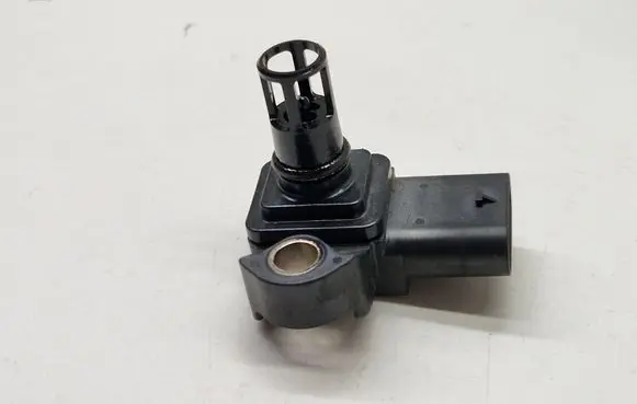 BMW X3 G01 Air pressure sensor 8637897