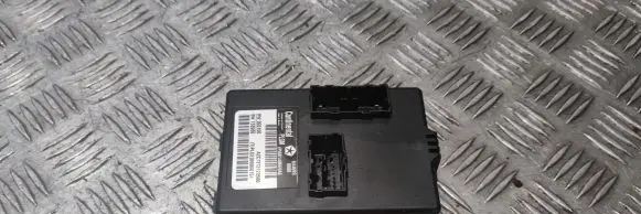 Jeep Grand Cherokee Tailgate/trunk control unit/module 68140669