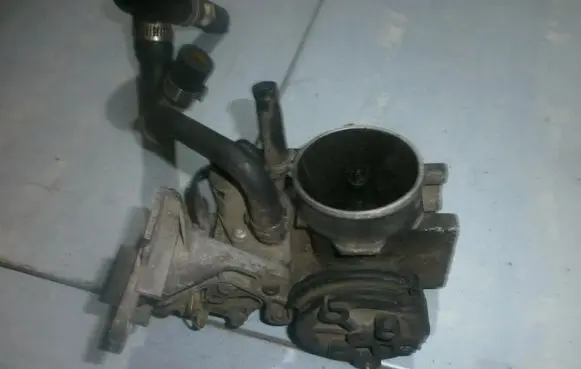 Renault Espace II Throttle valve f18205