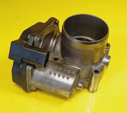 Seat Ibiza IV (6J,6P) Throttle valve 03C133062C