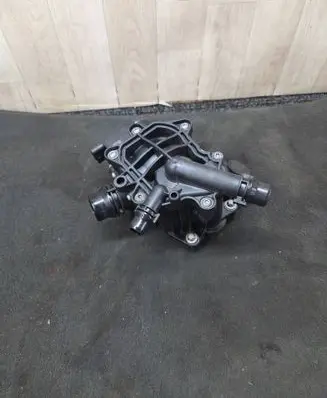 BMW 3 F30 F35 F31 Thermostat/thermostat housing 7644811 11537644811