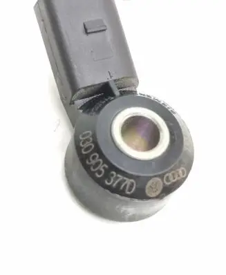 Volkswagen Up Detonation knock sensor 030905377d
