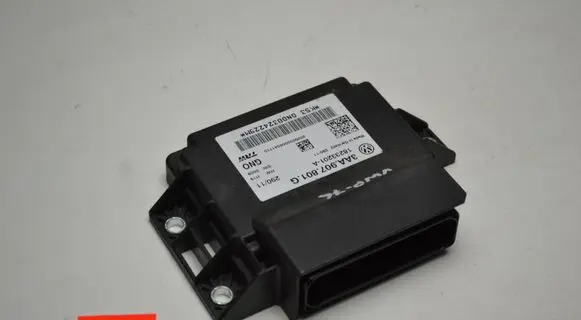 Volkswagen PASSAT B7 Hand brake control module 3AA907801G 18233201A GN00324229M