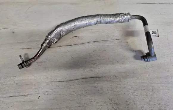 BMW X1 F48 F49 Turbo turbocharger oiling pipe/hose 7617534