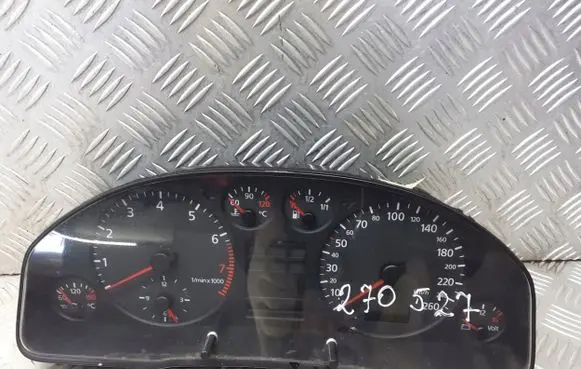 Audi A6 S6 C5 4B Speedometer (instrument cluster) 4B0919860A
