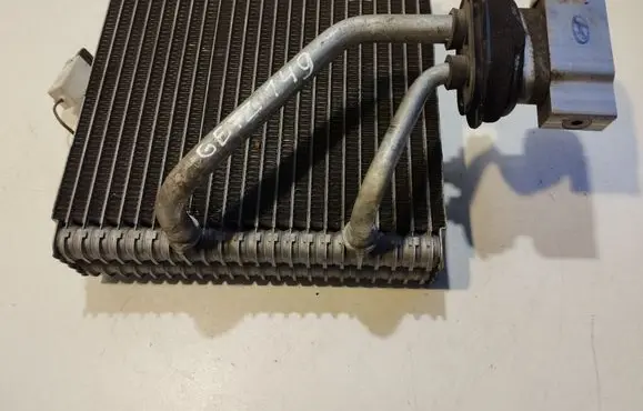 Air conditioning (A/C) radiator (interior)