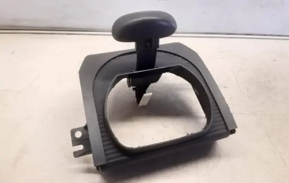 Chrysler 300 - 300C Steering wheel column trim OUU28TRMAD