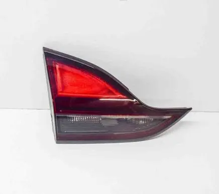 Tailgate rear/tail lights