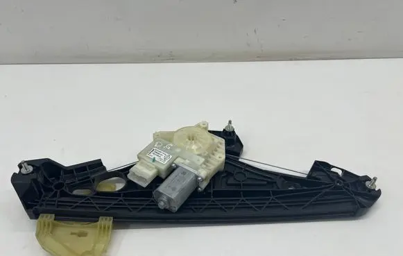Renault Captur II Rear door window regulator with motor 827209371R
