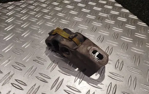 Renault Trafic III (X82) Muffler mount bracket/holder 206516364R 00483