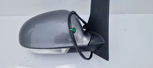 Volkswagen Golf Plus Front door electric wing mirror