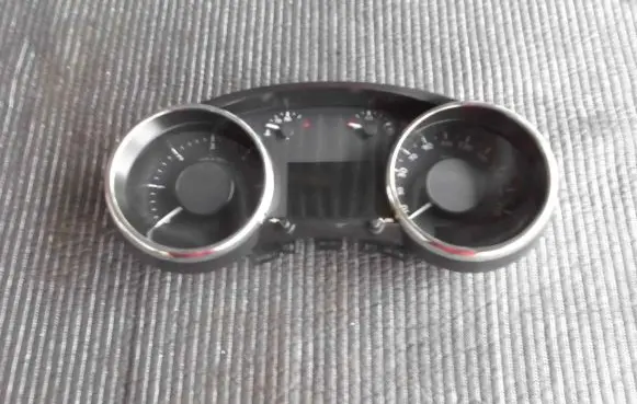 Peugeot 3008 I Speedometer (instrument cluster) 9804263880